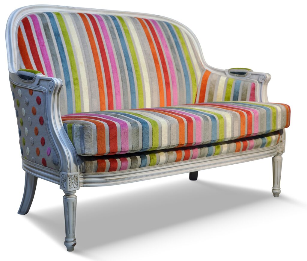 CANAPÉ MAXENS laque blanc excellence tissus revue pois et revue rayure