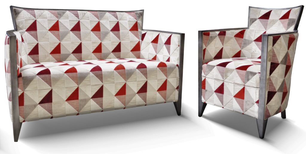 NATHAN canapé et fauteuil laque vieil argent tissu floride rouge